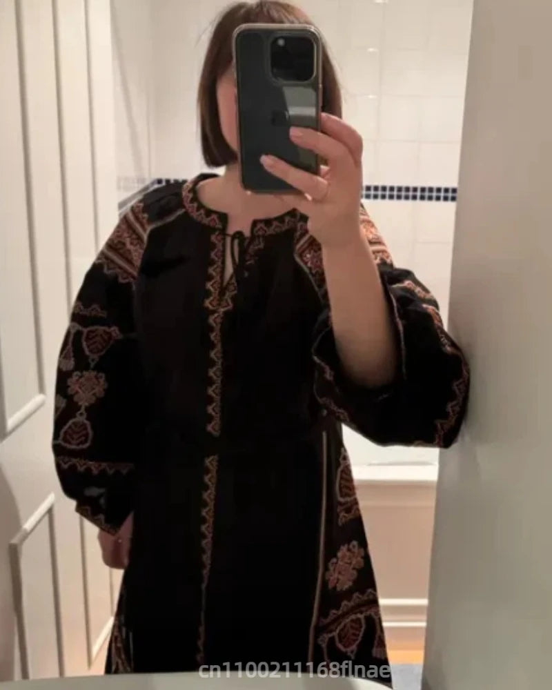 European Retro Style Ethnic Spring and Autumn Long Dress